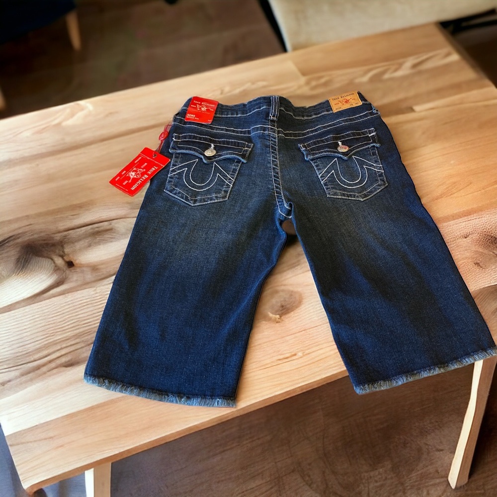 Brave blue wash denim shorts/Caprishorts